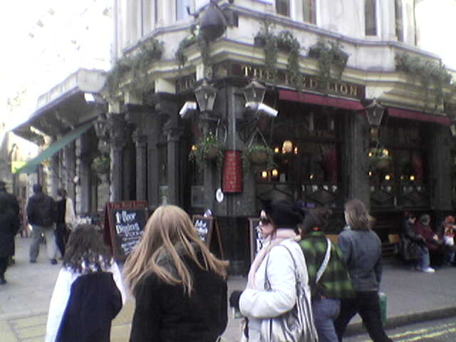 Red Lion Red Lion